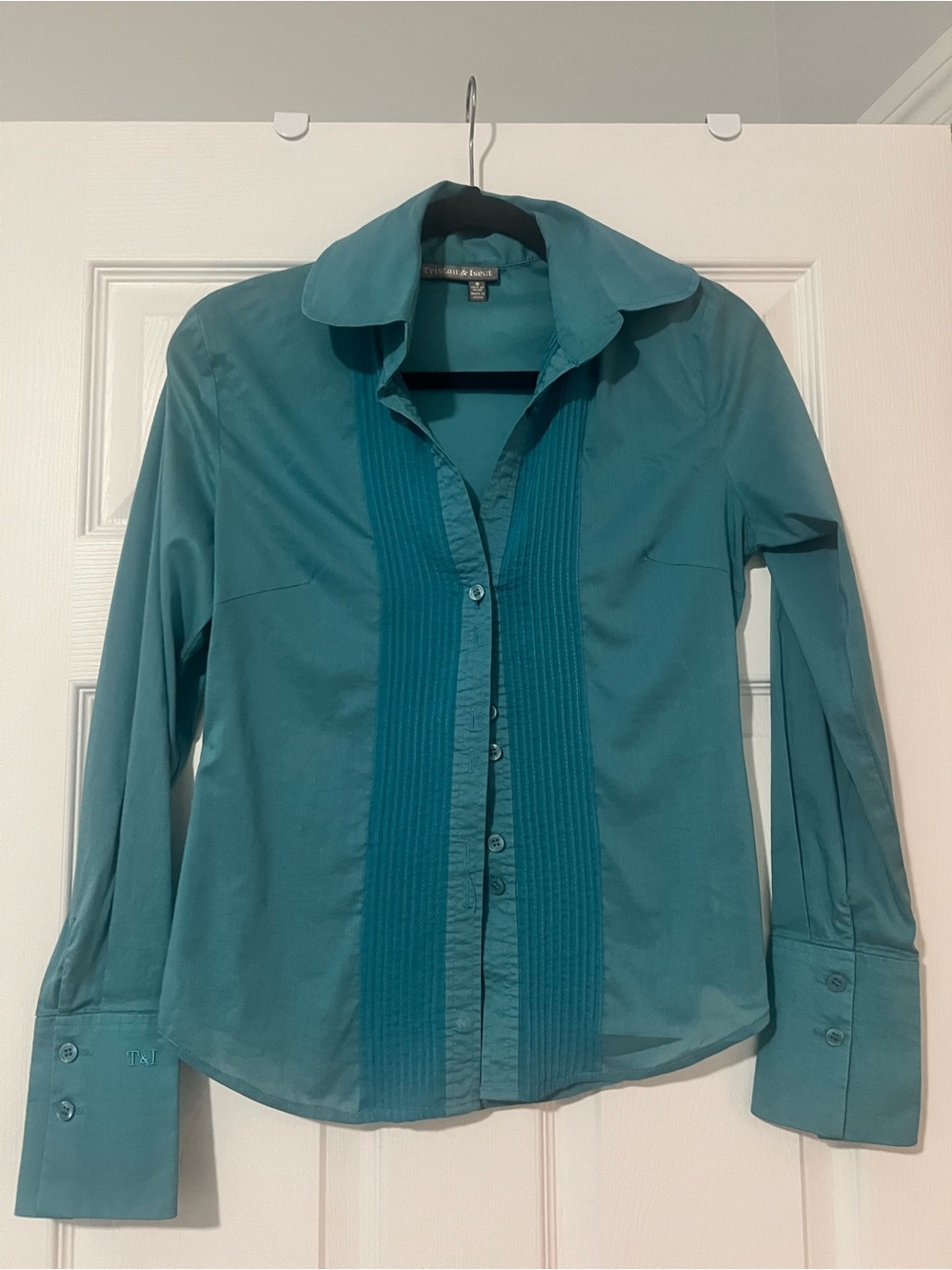 Tristan & Iseut Teal Pleated Button-Down Shirt